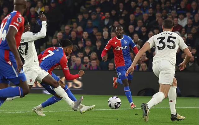 开云下注入口-曼联刷新耻辱纪录，滕哈赫正在接近莫耶斯朗尼克